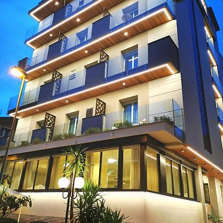 Hotel Cavalli Cattolica Luaran gambar
