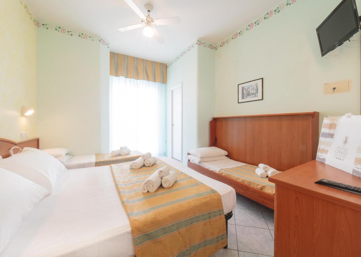 Hotel Cavalli Cattolica Luaran gambar