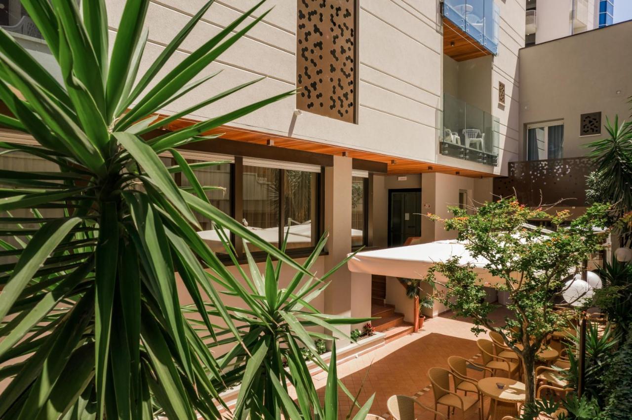 Hotel Cavalli Cattolica Luaran gambar
