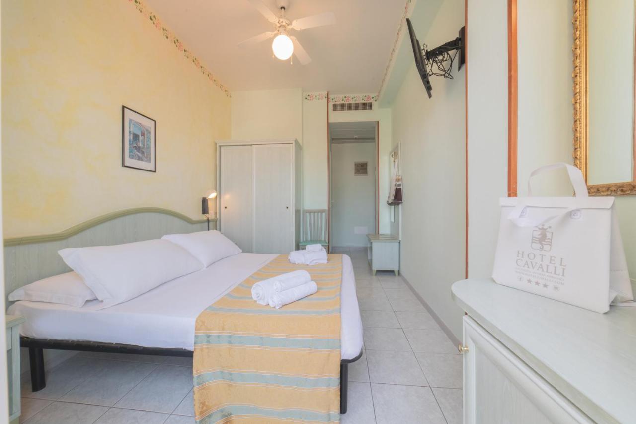 Hotel Cavalli Cattolica Luaran gambar