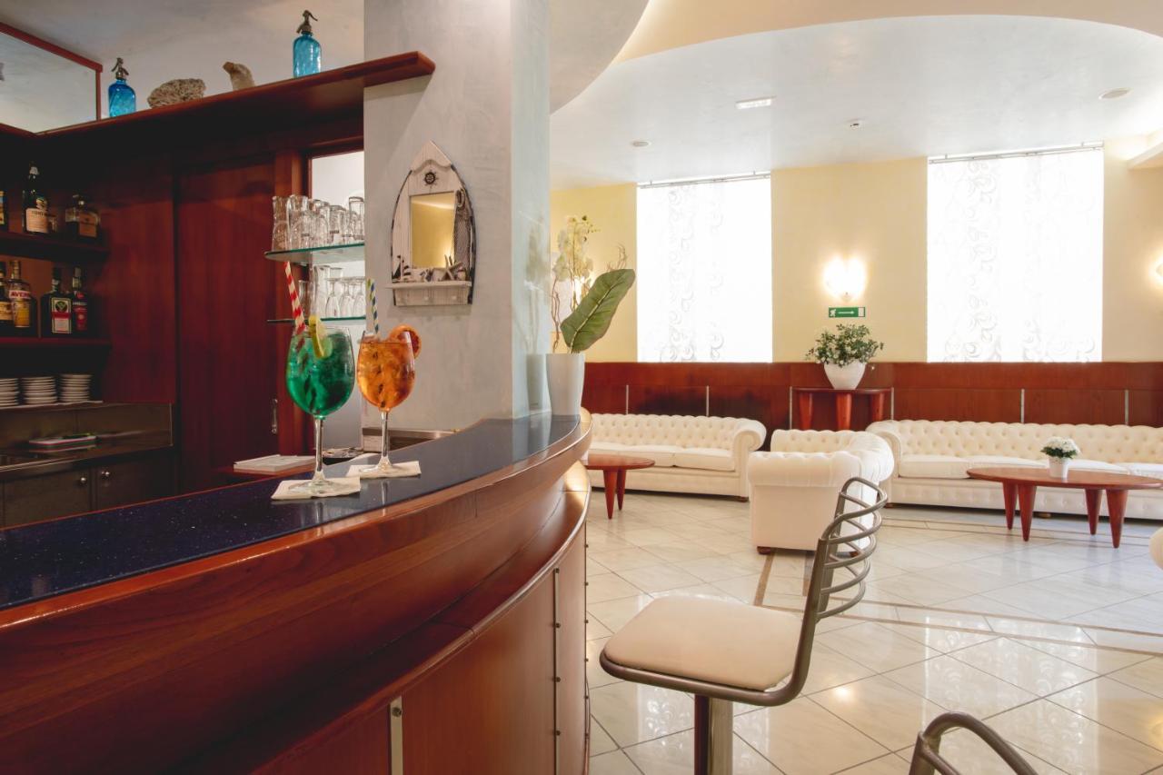 Hotel Cavalli Cattolica Luaran gambar